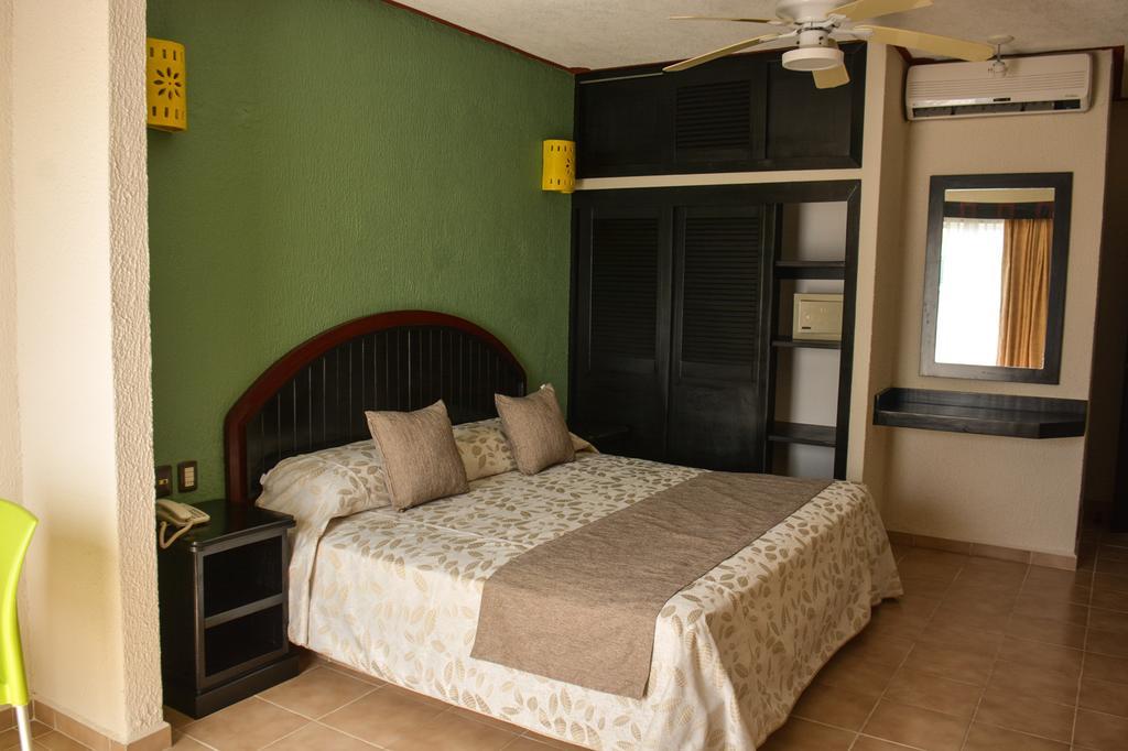 Suites Los Arcos (Adults Only) Isla Mujeres Bagian luar foto