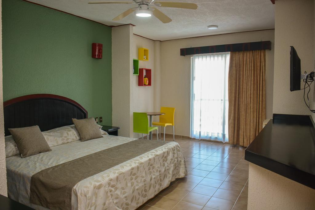 Suites Los Arcos (Adults Only) Isla Mujeres Bagian luar foto